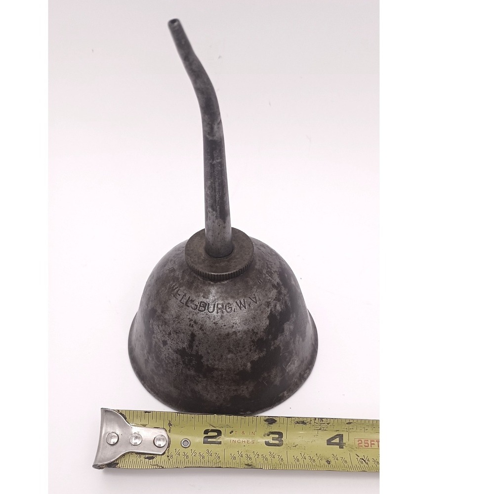 Vintage Wellsburg WV Metal Thumb Pump Oiler Oil Can 6" Tall X 3.5" Dia USA Made - Picture 8 of 9